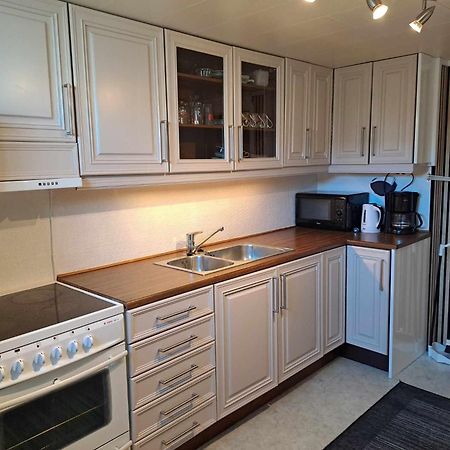Apartment Tryms Vei 20A - Stor Leilighet Kristiansand Eksteriør billede