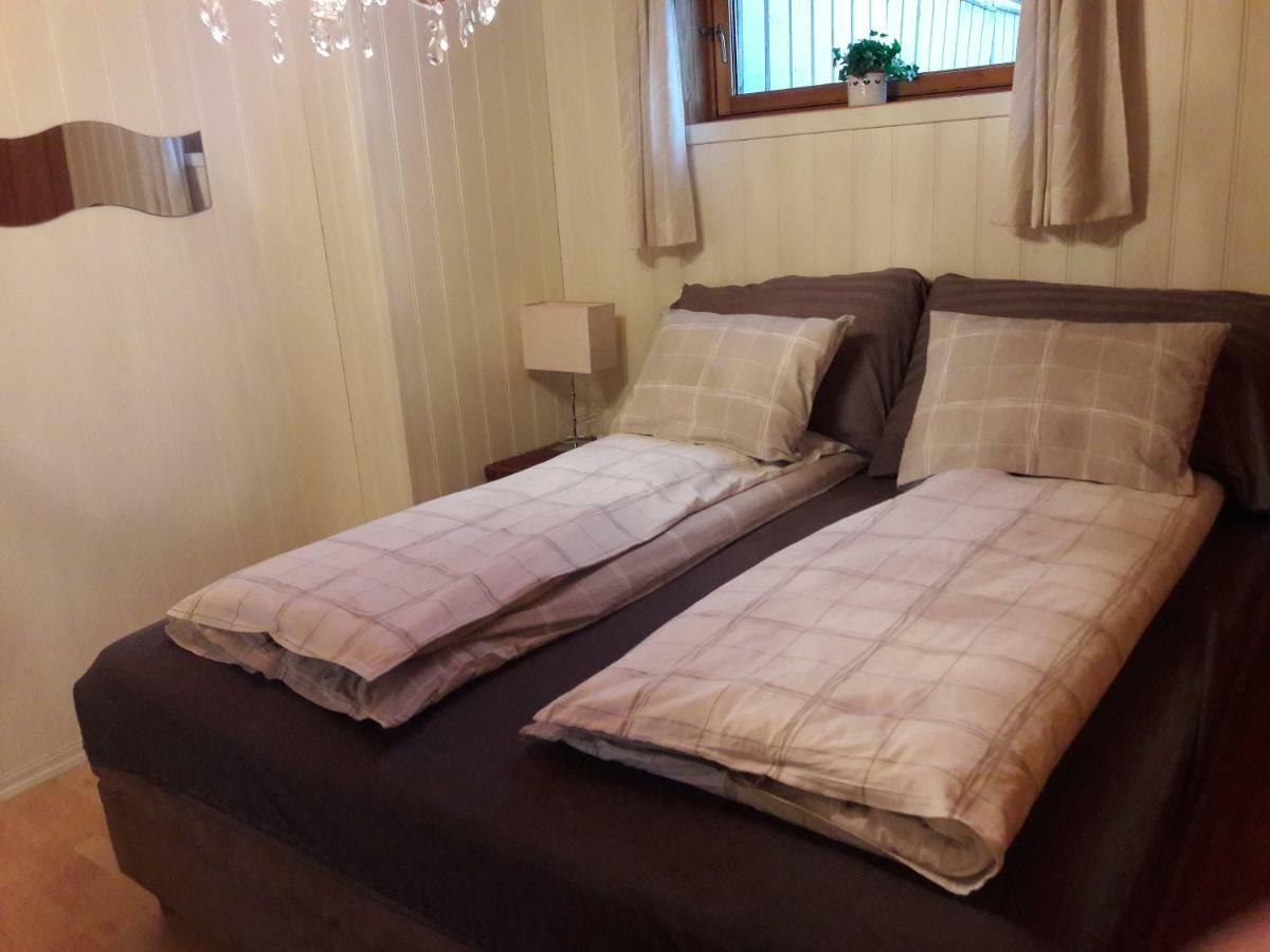 Apartment Tryms Vei 20A - Stor Leilighet Kristiansand Eksteriør billede